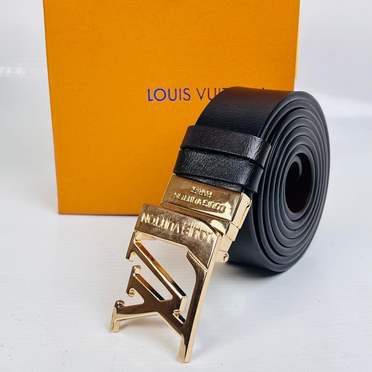 LOUIS VUITTON REVERSIBLE LEATHER BELT