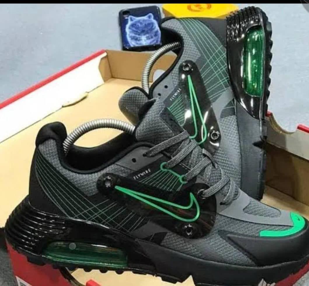 NIKE AIR MAX 2090 "BLACK GREY GREEN"