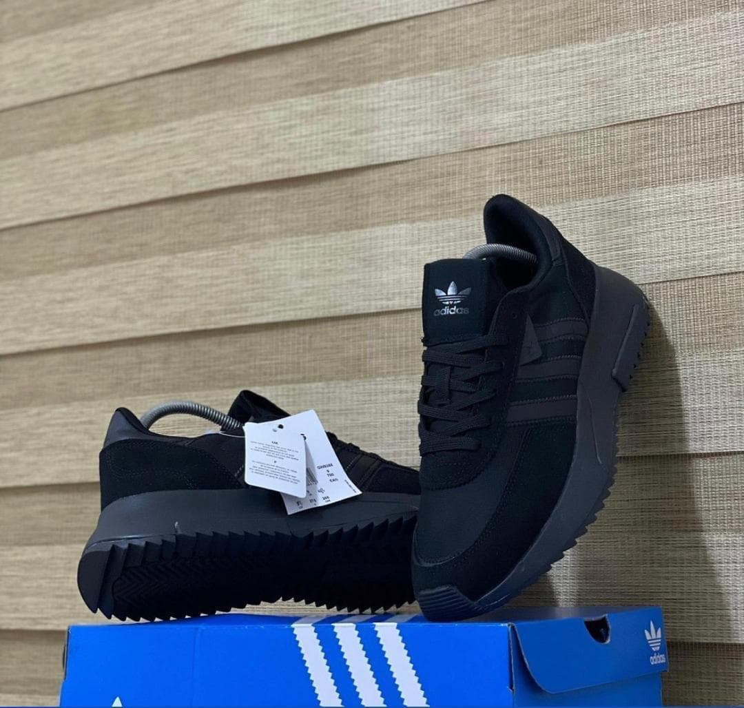 ADIDAS RETROPY F2 "TRIPLE BLACK"
